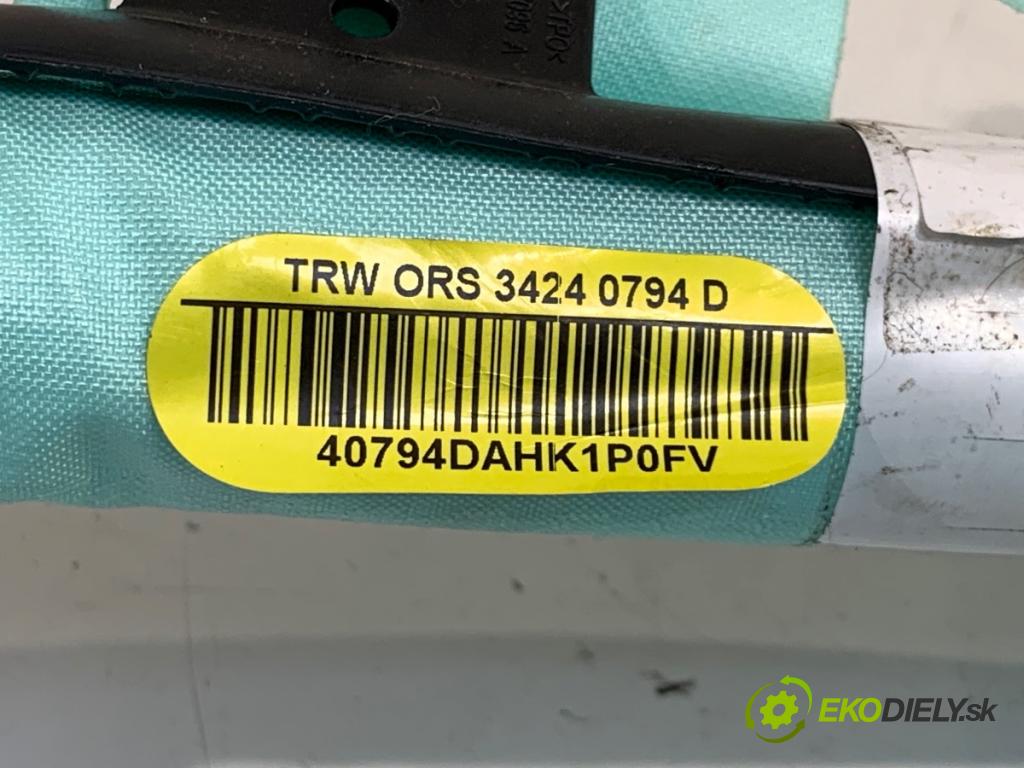 VOLVO V60 II Kombi 2019 140 kW D4 1969 Stropný ľavy 31455497