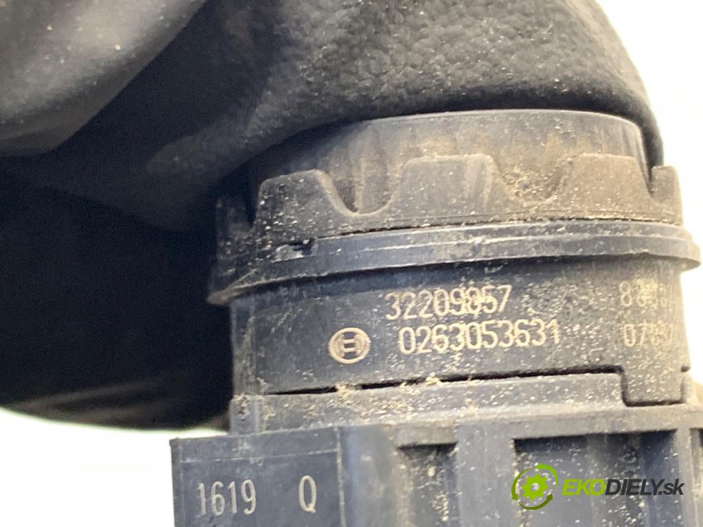 VOLVO V60 II Kombi 2019 140 kW D4 1969 Snímač PDC 32209857