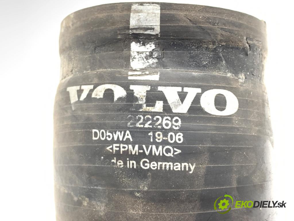 VOLVO V60 II Kombi 2019 140 kW D4 1969 Rúra vzduchu 32222269