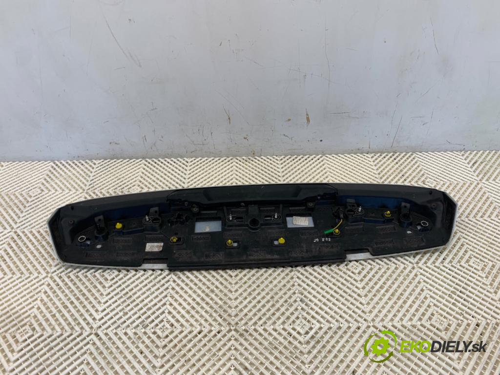 VOLVO V60 II Kombi 2019 140 kW D4 1969 Spoiler zad 31455434