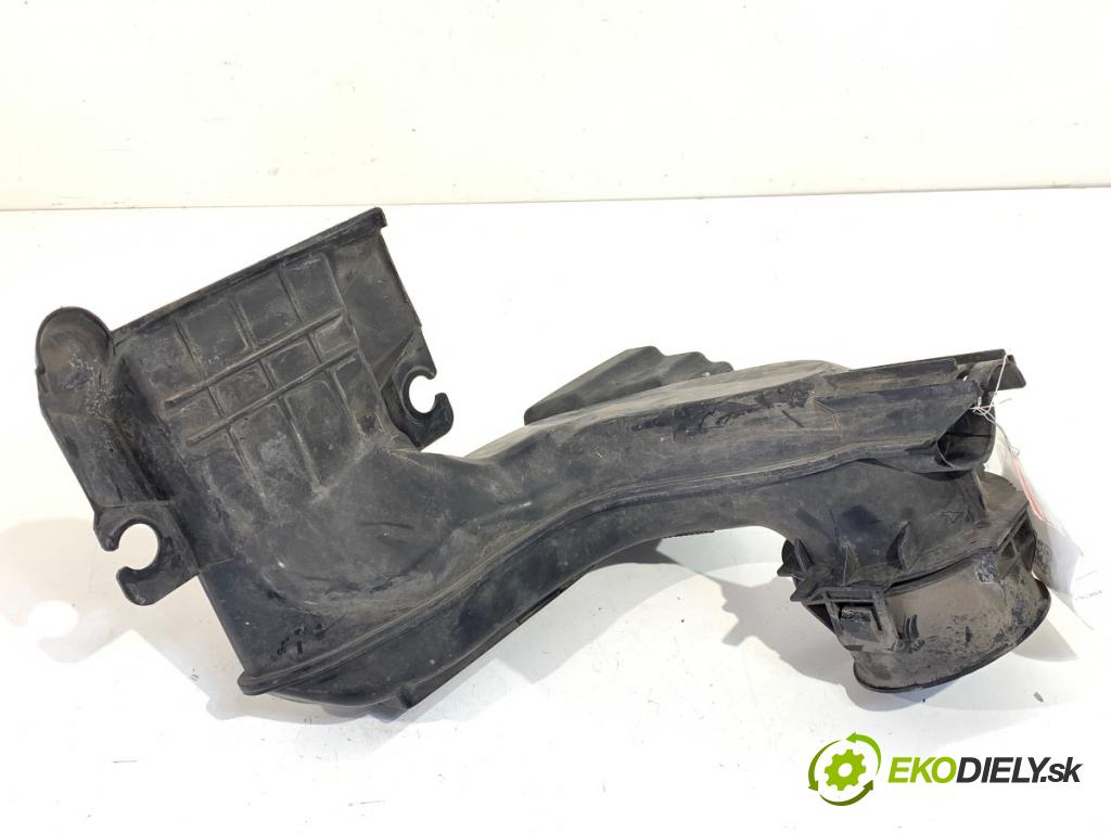 MAZDA 6 GJ sedan 2014 141 kW 2.5 (GJ5FP) 2488 rezonátor Rúra vzduchu PY0113201