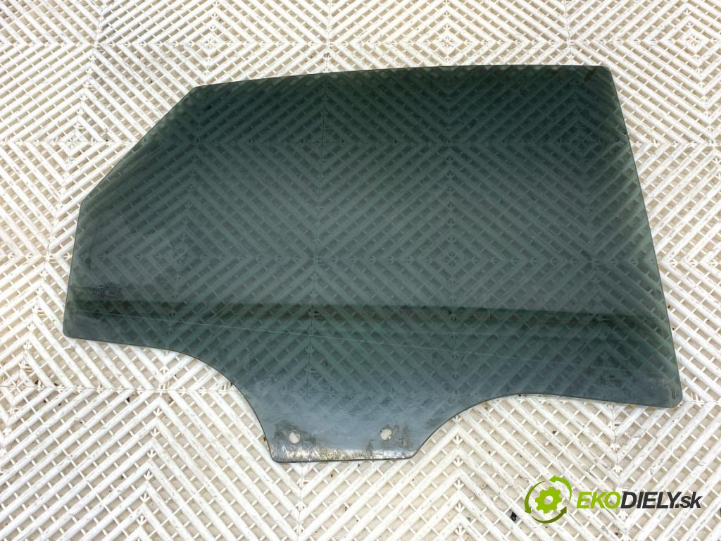 AUDI Q5 FY SUV 2021 195 kW 55 TFSI e quattro 1984 Okno pravy zad 