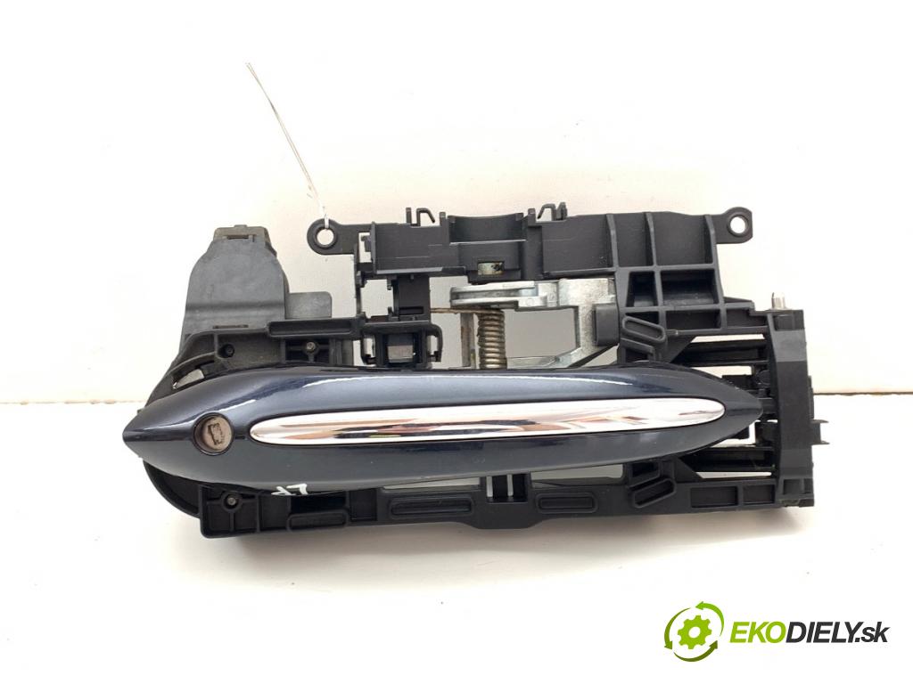 BMW F11 Kombi 2015 230 kW 535 d xDrive 2993 klika vnejší levý přední část 7175643