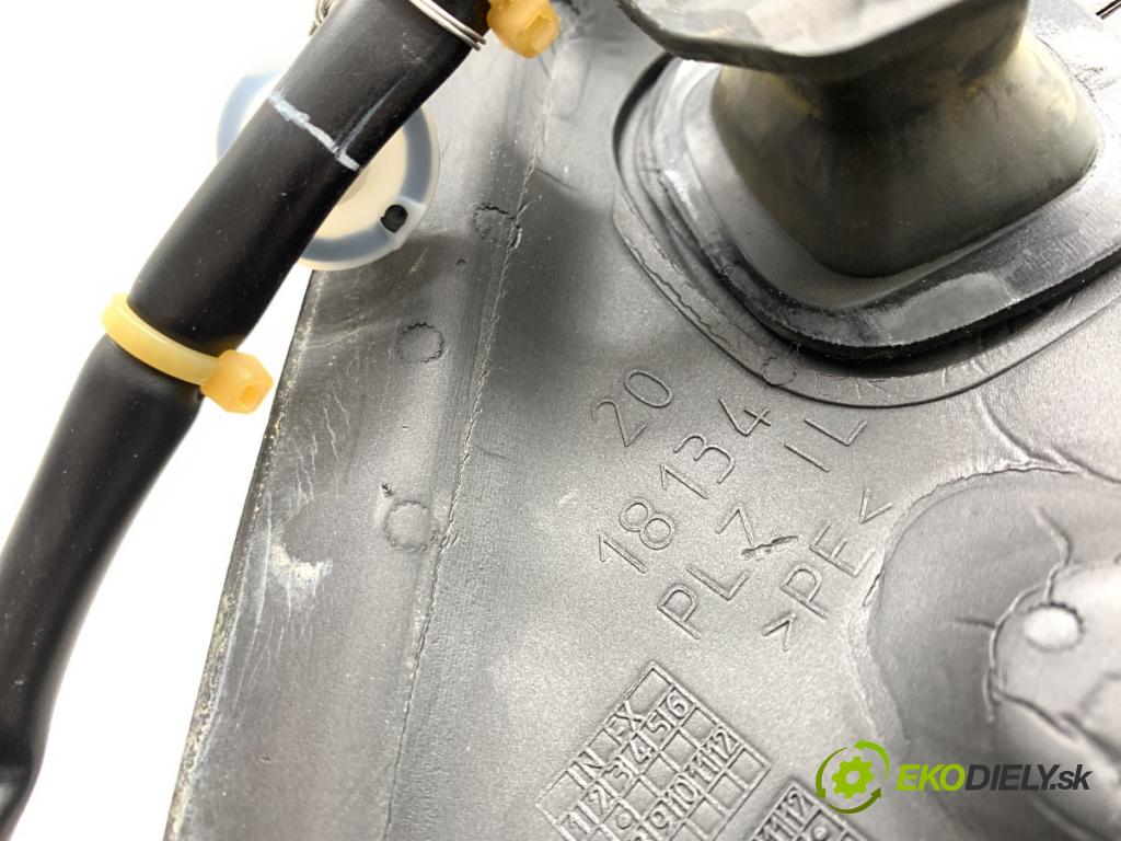 AUDI A4 B8 sedan 2008 118 kW 1.8 TFSI 1798 zpětné zrcátko pravý