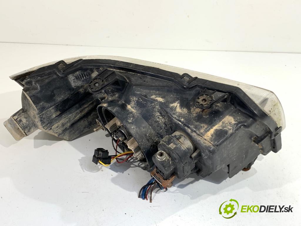 LAND ROVER FREELANDER I samochód terenowy zamknięty 2000 88 kW 1.8 i 16V 4x4 1796 Svetlomet ľavy predný