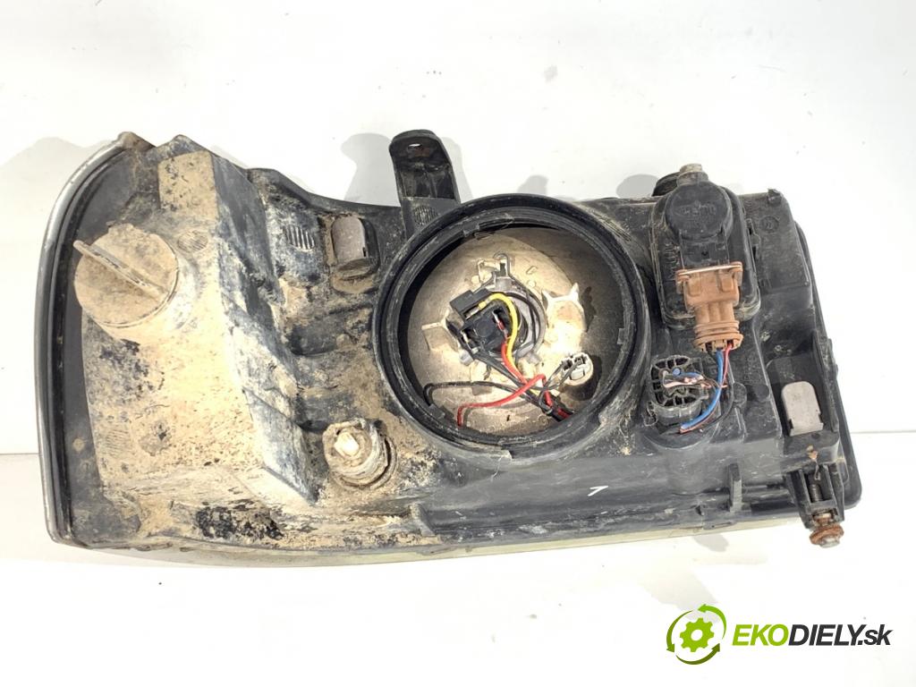 LAND ROVER FREELANDER I samochód terenowy zamknięty 2000 88 kW 1.8 i 16V 4x4 1796 Svetlomet ľavy predný