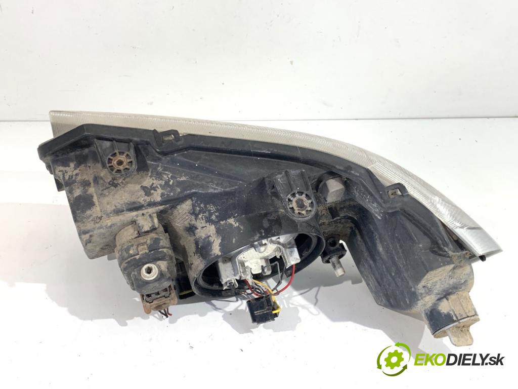 LAND ROVER FREELANDER I samochód terenowy zamknięty 2000 88 kW 1.8 i 16V 4x4 1796 světlomet pravý přední část