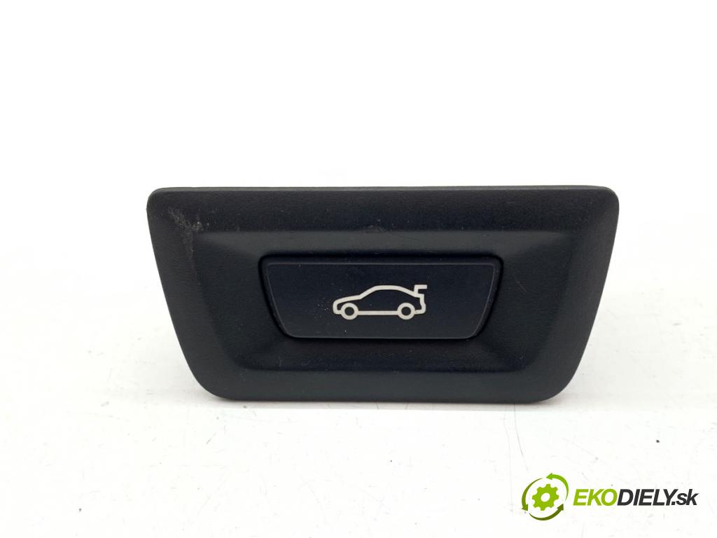 BMW F11 Kombi 2015 230 kW 535 d xDrive 2993 vypínač otvárania dverí kufra 9275119