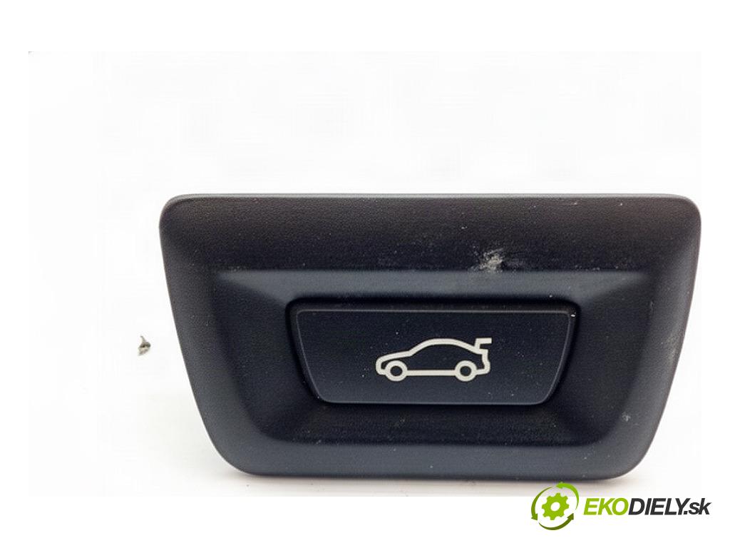 BMW F11 Kombi 2015 230 kW 535 d xDrive 2993 vypínač otevírání dveří kufra 9275119