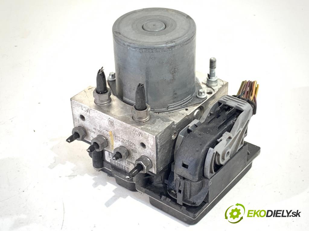 JAGUAR XJ sedan 2015 250 kW 3.0 SCV6 2995 pumpa ABS DW93-2C405-BH (Pumpa ABS)