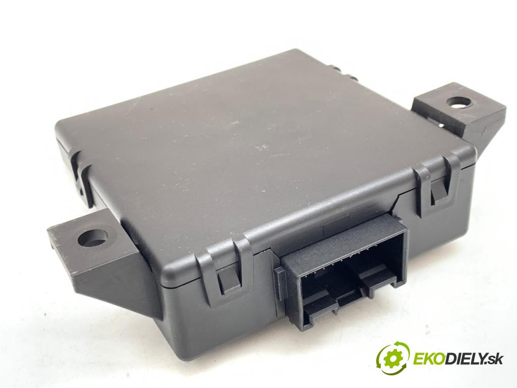 AUDI A4 B8 sedan 2008 118 kW 1.8 TFSI 1798 Modul GATEWAY 8T0907468D