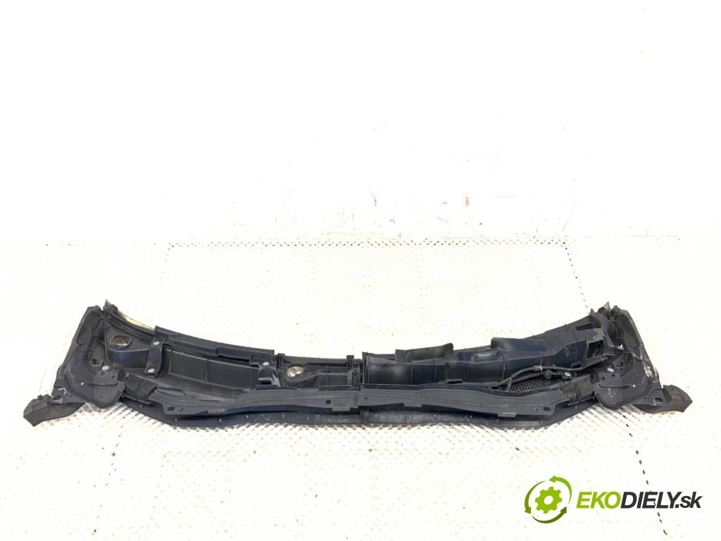 MAZDA 6 GJ sedan 2014 141 kW 2.5 (GJ5FP) 2488 Torpédo, plast pod čelné okno GHP9507S1 (Torpédo (plast pod čelným sklom))