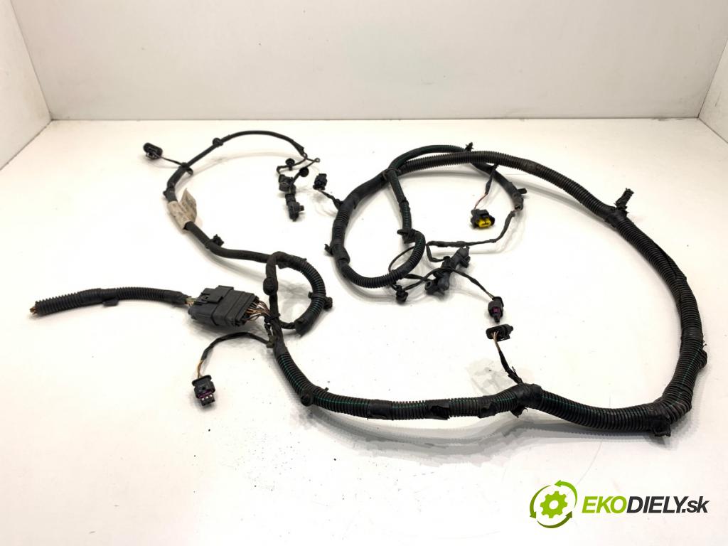 VOLVO V60 II Kombi 2019 140 kW D4 1969 Káblovačka PDC predný 31499877