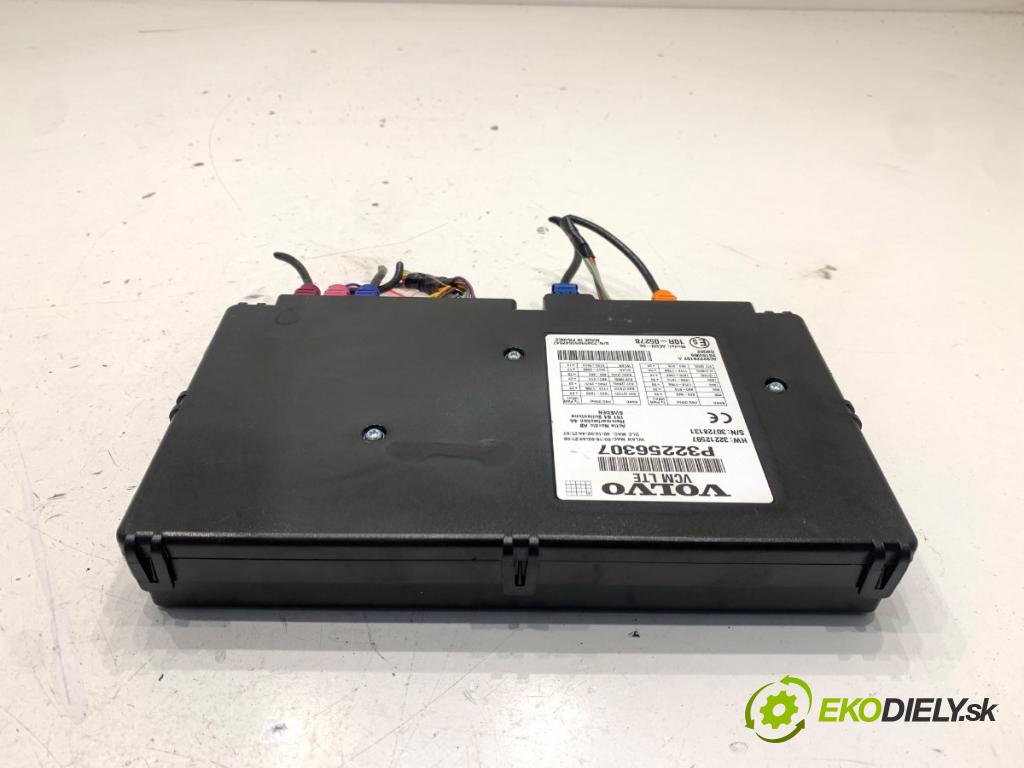 VOLVO V60 II Kombi 2019 140 kW D4 1969 Modul Riadiaca jednotka VCM 32256307