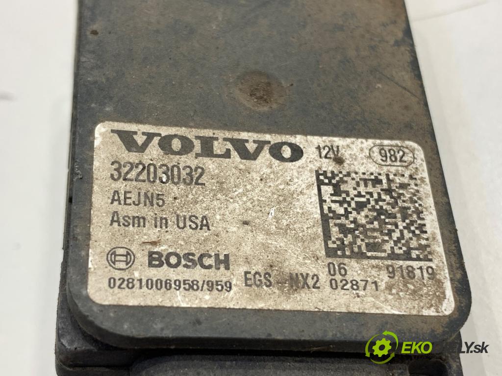 VOLVO V60 II Kombi 2019 140 kW D4 1969 sonda NOX 32203032