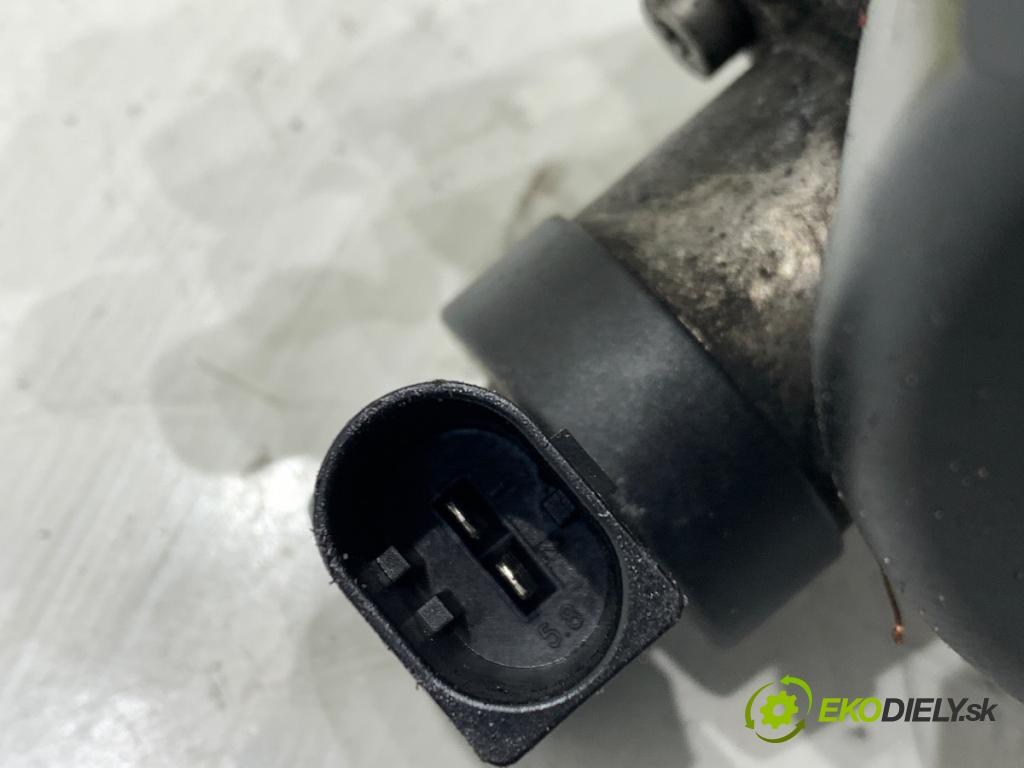 VW ARTEON liftback 2019 110 kW 2.0 TDI 1968 Pumpa vstrekovacia 04L130755E (Vstrekovacie čerpadlo)