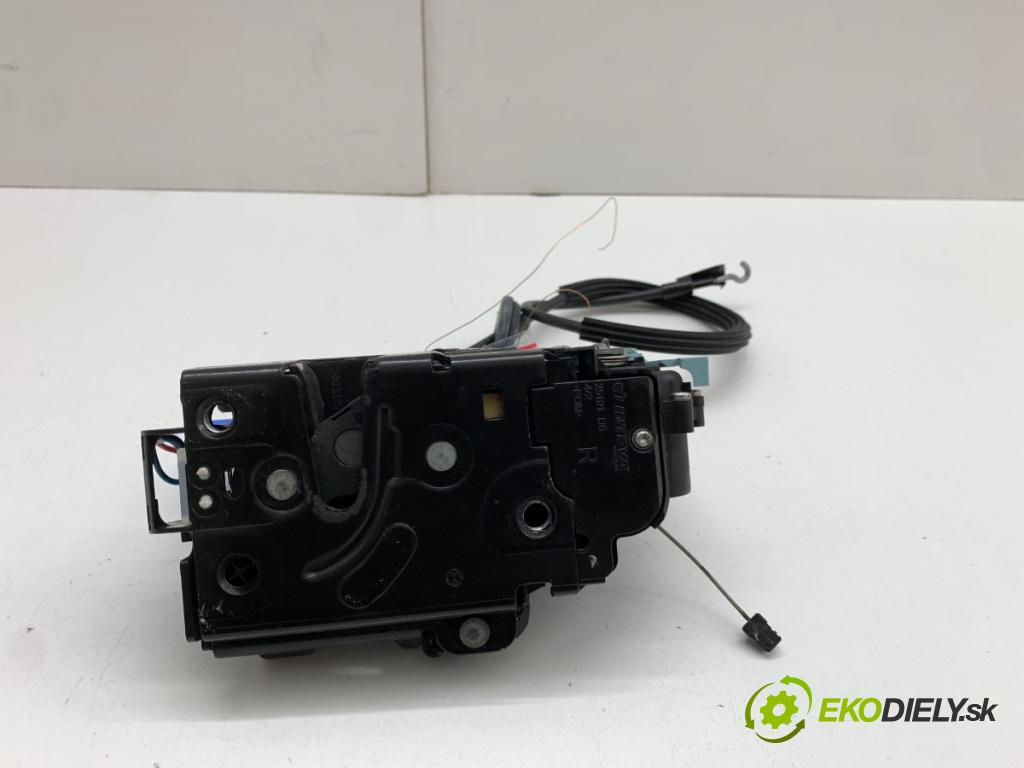 VW TOURAN nadwozie wielkoprzestrzenne (MPV) 2015 130 kW 2.0 TDI 1968 zámok Dvere pravy predný 3D1837016AQ