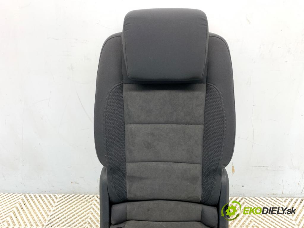 VW TOURAN nadwozie wielkoprzestrzenne (MPV) 2015 130 kW 2.0 TDI 1968 sedadlo zadní část STŘEDNÍ