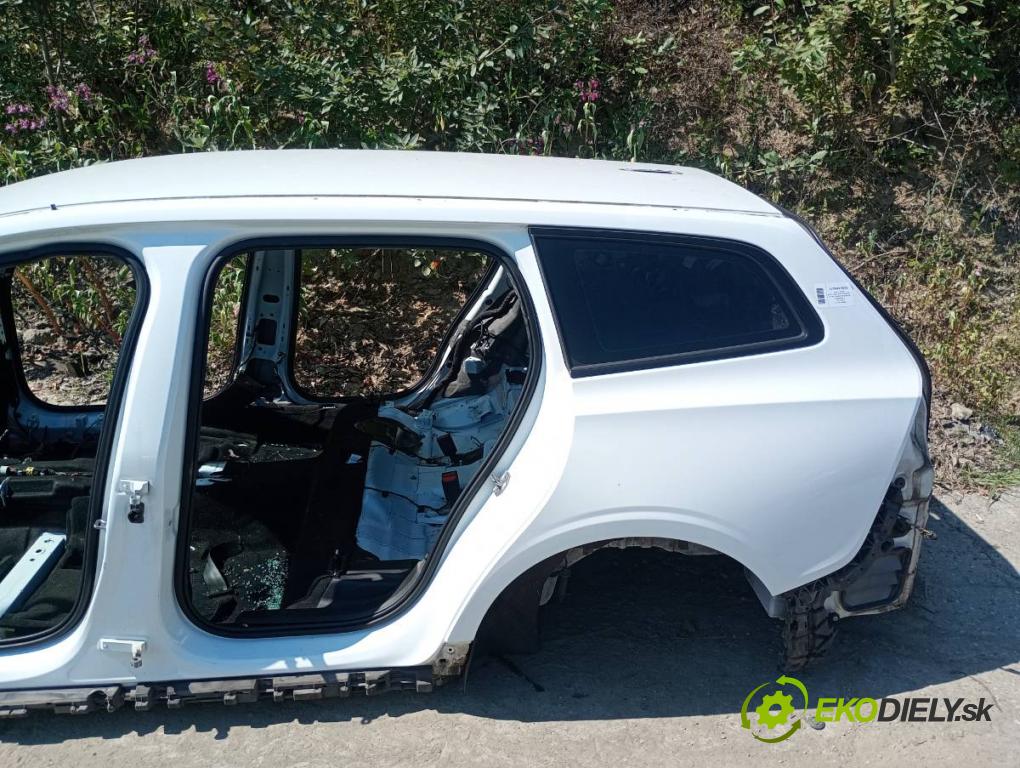 VOLVO V60 II Kombi 2019 140 kW D4 1969 karoséria ČTVRŤÁK: Blatník prah strecha PODŁUŻNICA