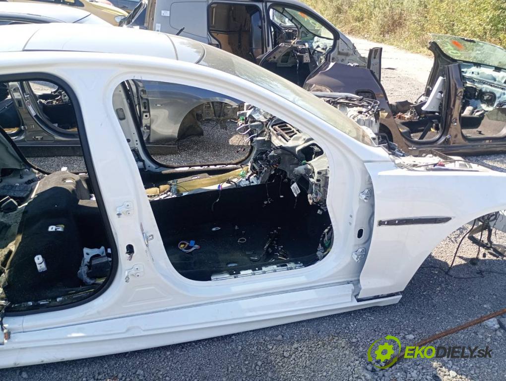 JAGUAR XJ sedan 2015 250 kW 3.0 SCV6 2995 karoséria ČTVRŤÁK: Blatník prah strecha PODŁUŻNICA