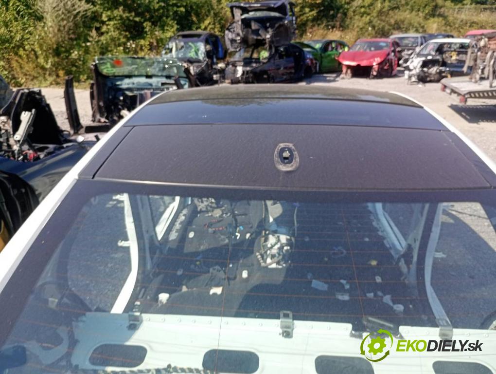 JAGUAR XJ sedan 2015 250 kW 3.0 SCV6 2995 karoséria ČTVRŤÁK: Blatník prah strecha PODŁUŻNICA