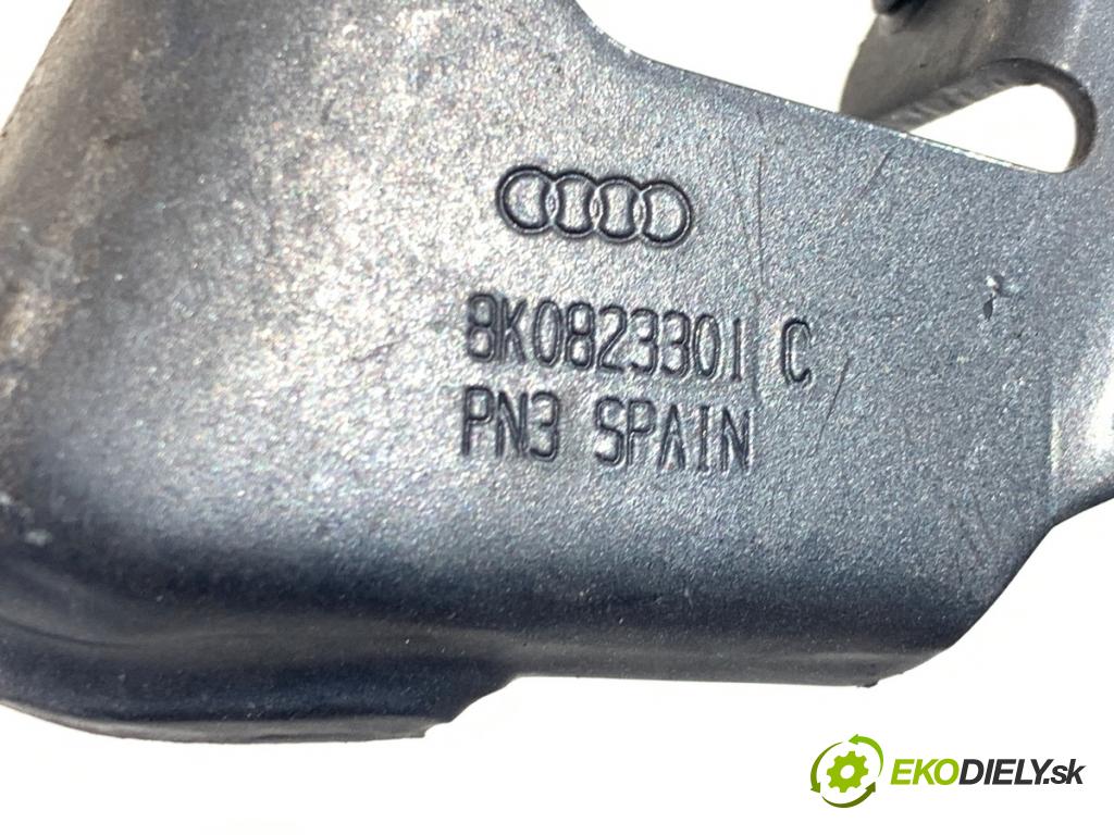 AUDI A4 B8 sedan 2008 118 kW 1.8 TFSI 1798 závěsky kapoty přední část 8K0823301C