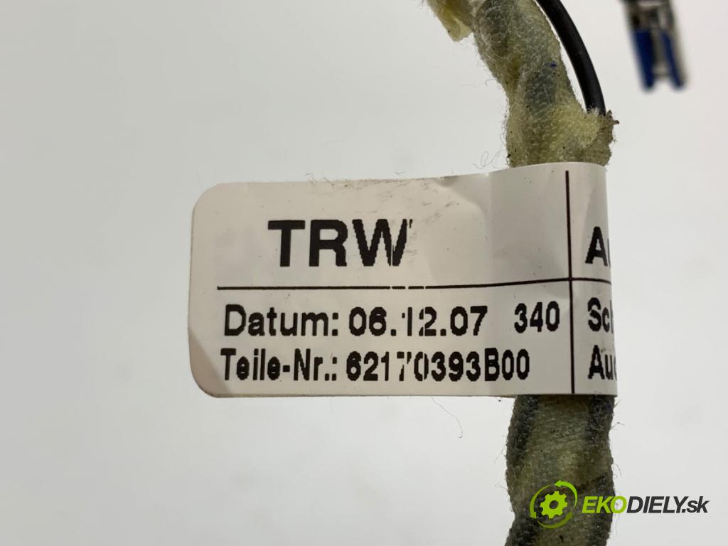AUDI A4 B8 sedan 2008 118 kW 1.8 TFSI 1798 Káblovačka silentbloku airbag 8K0971589