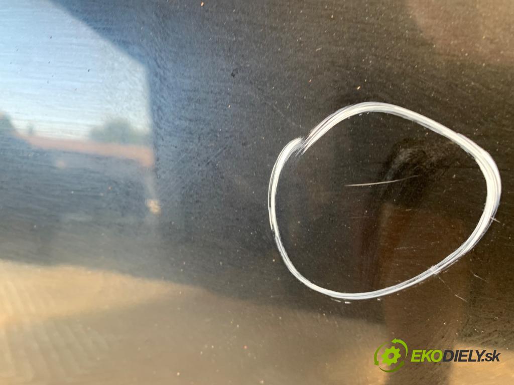 BMW E90 sedan 2006 120 kW 320 d 1995 blatník pravý přední část 475/9