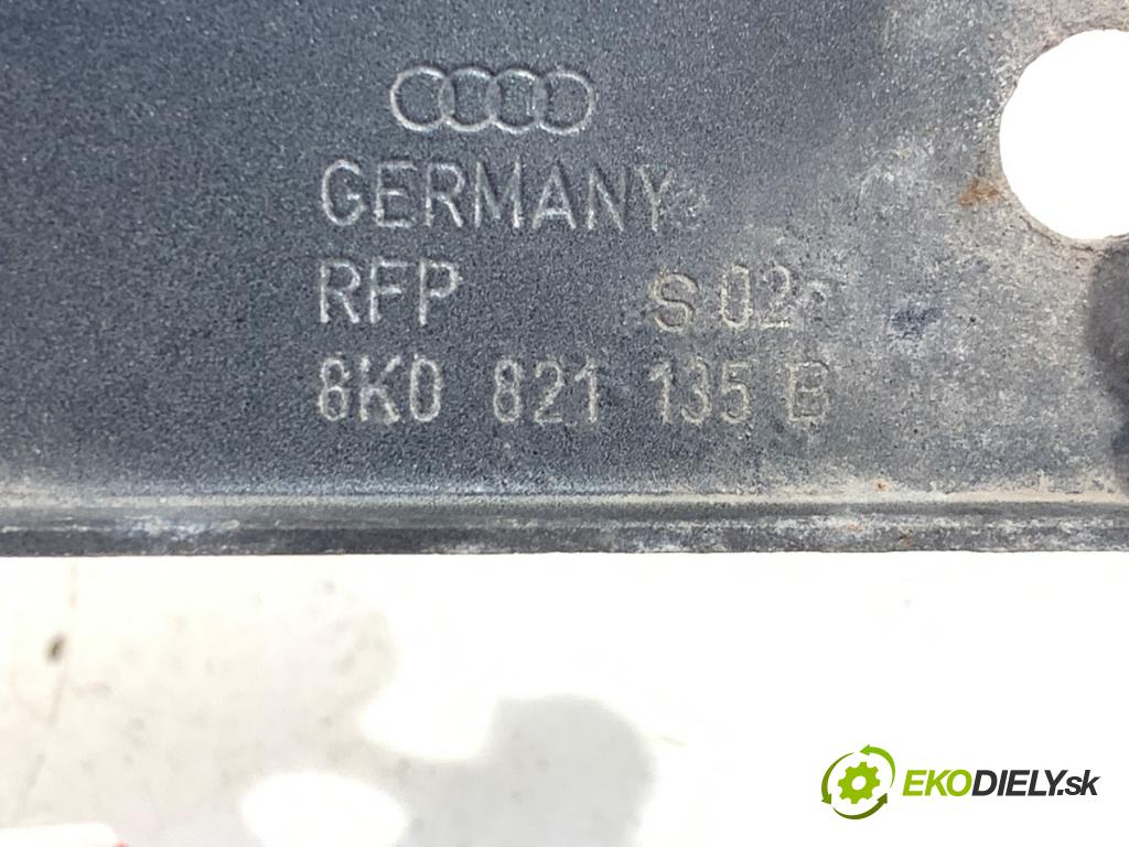 AUDI A4 B8 sedan 2008 118 kW 1.8 TFSI 1798 držák držák uchycení blatníka přední část levý 8K0821135B