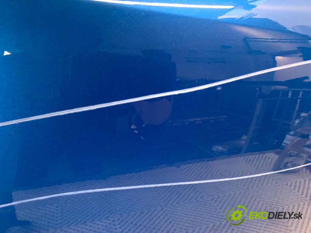 SUZUKI SWIFT V liftback 2023 61 kW 1.2 1197 Dvere pravy zad