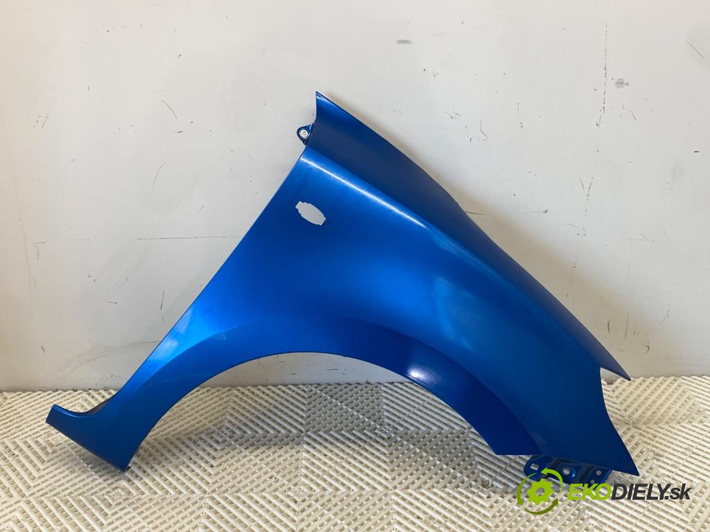 SUZUKI SWIFT V liftback 2023 61 kW 1.2 1197 Blatník pravy predný 