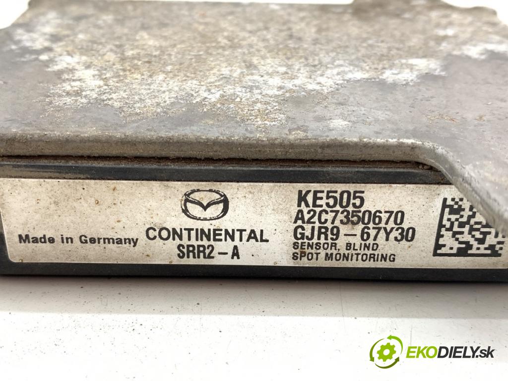 MAZDA 6 GJ sedan 2014 141 kW 2.5 (GJ5FP) 2488 RADAR: Mŕtveho GJR9-67Y30