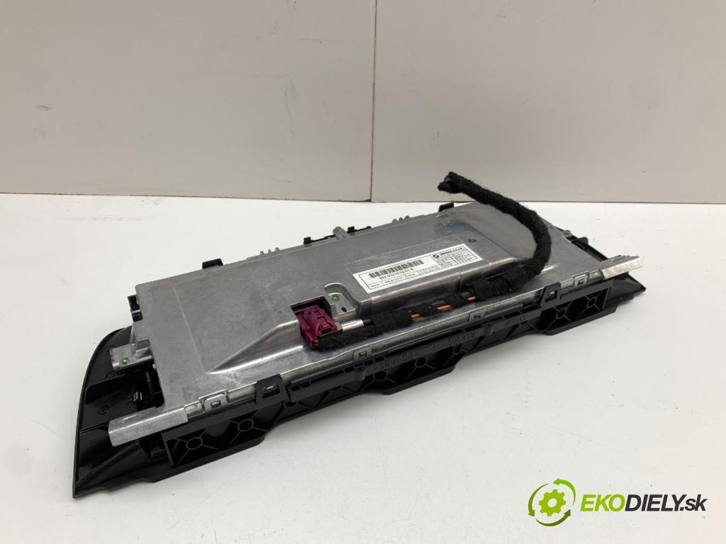 BMW F11 Kombi 2015 230 kW 535 d xDrive 2993 Displej 9321016 (Přístrojová deska)