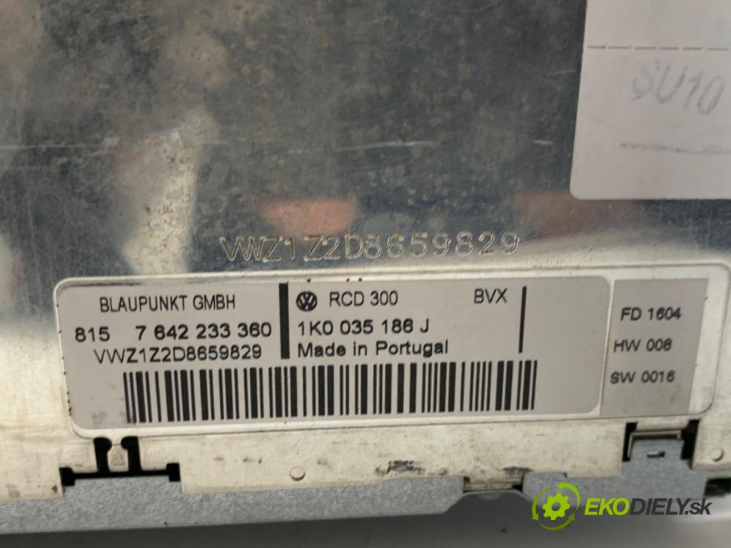 VW TRANSPORTER T5 Autobus 2009 96 kW 2.5 TDI 2461 RADIO 1K0035186J (Audio zařízení)