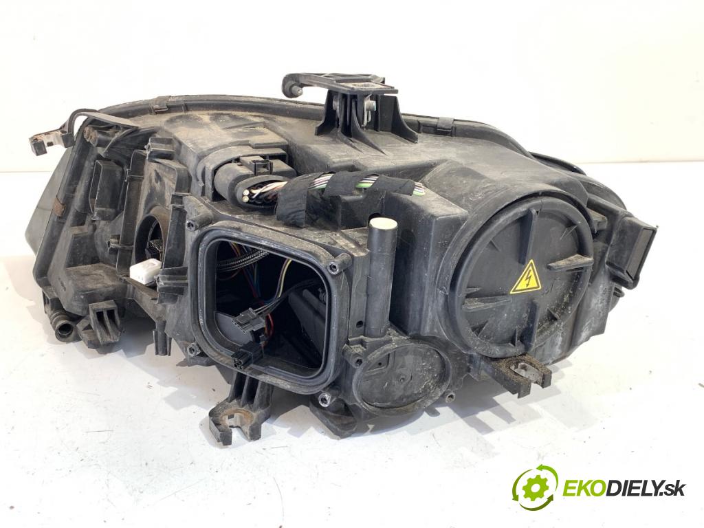 AUDI A4 B8 sedan 2008 118 kW 1.8 TFSI 1798 světlomet pravý přední část XENON