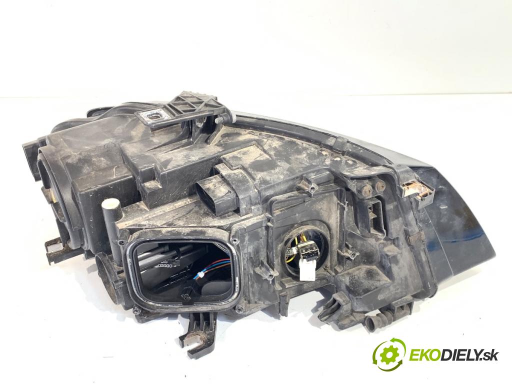 AUDI A4 B8 sedan 2008 118 kW 1.8 TFSI 1798 světlomet levý přední část XENON