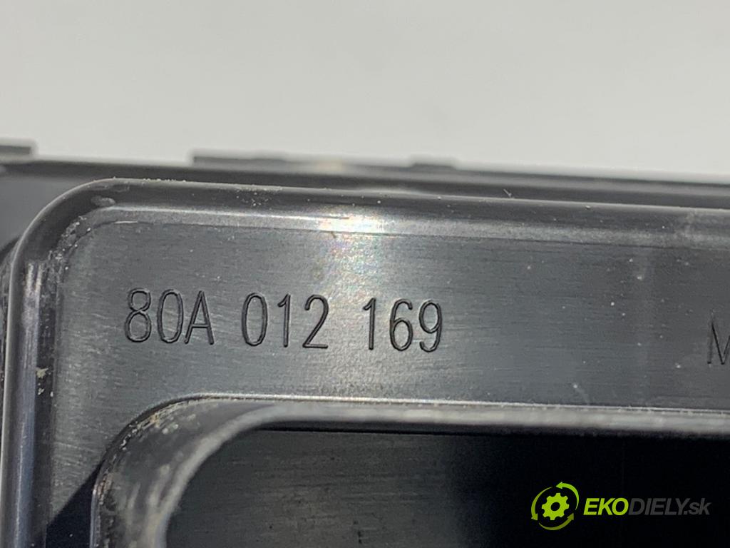 AUDI Q5 FY SUV 2021 195 kW 55 TFSI e quattro 1984 Súprava náradia 80A012169