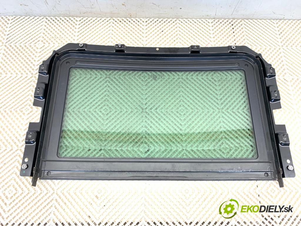 BMW F11 Kombi 2015 230 kW 535 d xDrive 2993 strešné okno 7228756