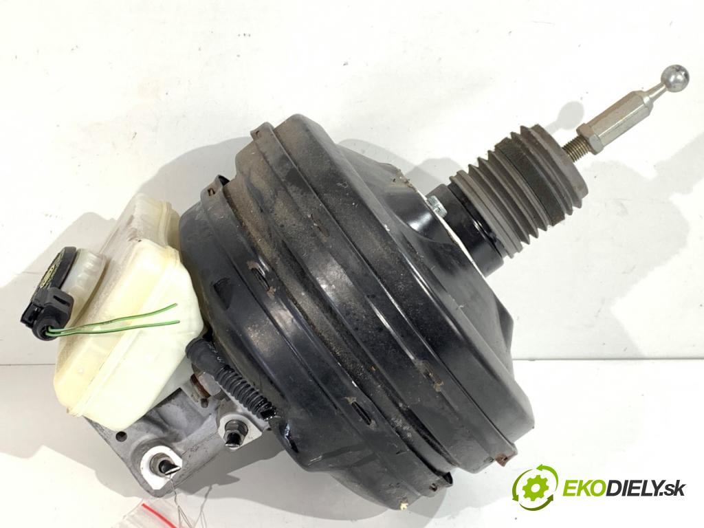 AUDI A4 B8 sedan 2008 118 kW 1.8 TFSI 1798 Posilovač bŕzd 8K0612103L