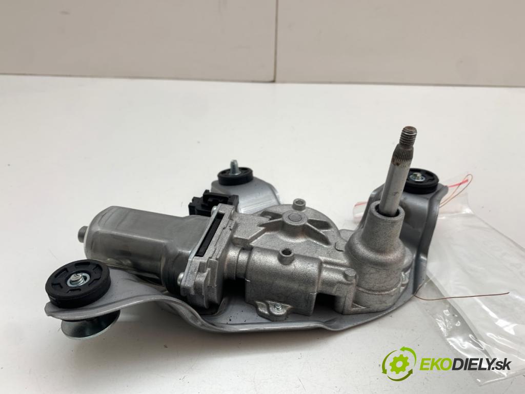SUZUKI SWIFT V liftback 2023 61 kW 1.2 1197 motor stěračů zadní část 259600-3350