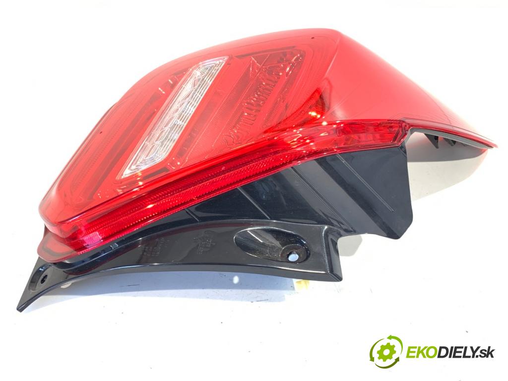 SUZUKI SWIFT V liftback 2023 61 kW 1.2 1197 světlo levý zadní část 220-59363