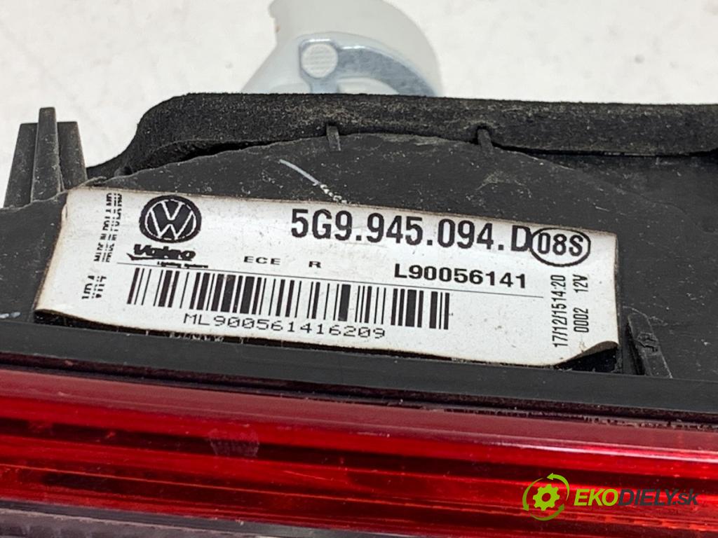 VW GOLF VII Kombi 2016 81 kW 1.6 TDI 1598 světlo pravý zadní část vnitřní 5G9945094D