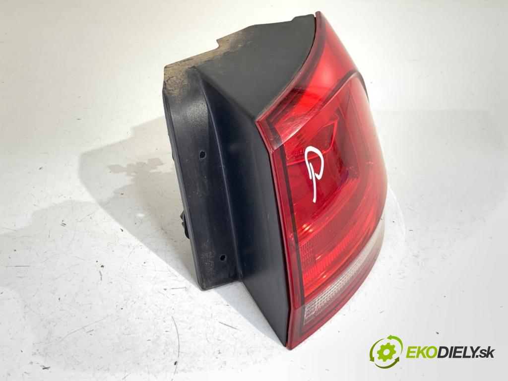 VW GOLF VII Kombi 2016 81 kW 1.6 TDI 1598 Svetlo pravy zad