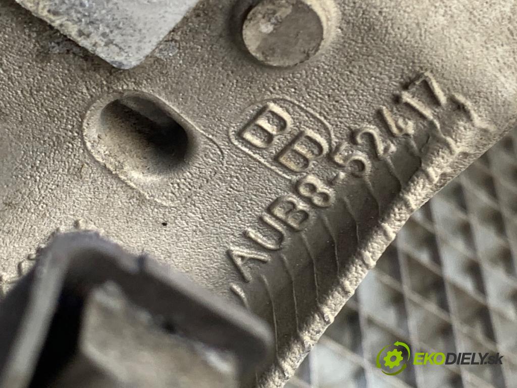 AUDI A4 B8 sedan 2008 118 kW 1.8 TFSI 1798 výztuha pod motor 8T0399315G (Přední výztuha)