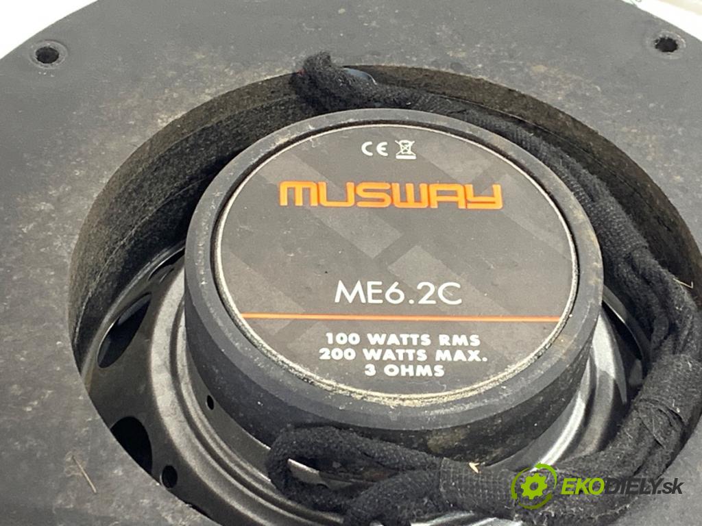 AUDI A4 B8 sedan 2008 118 kW 1.8 TFSI 1798 reproduktory zesilovač kabelaz