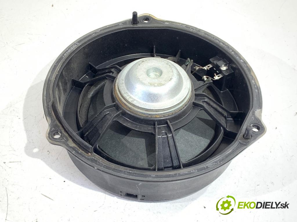 AUDI A4 B8 sedan 2008 118 kW 1.8 TFSI 1798 reproduktory 4F0035399A