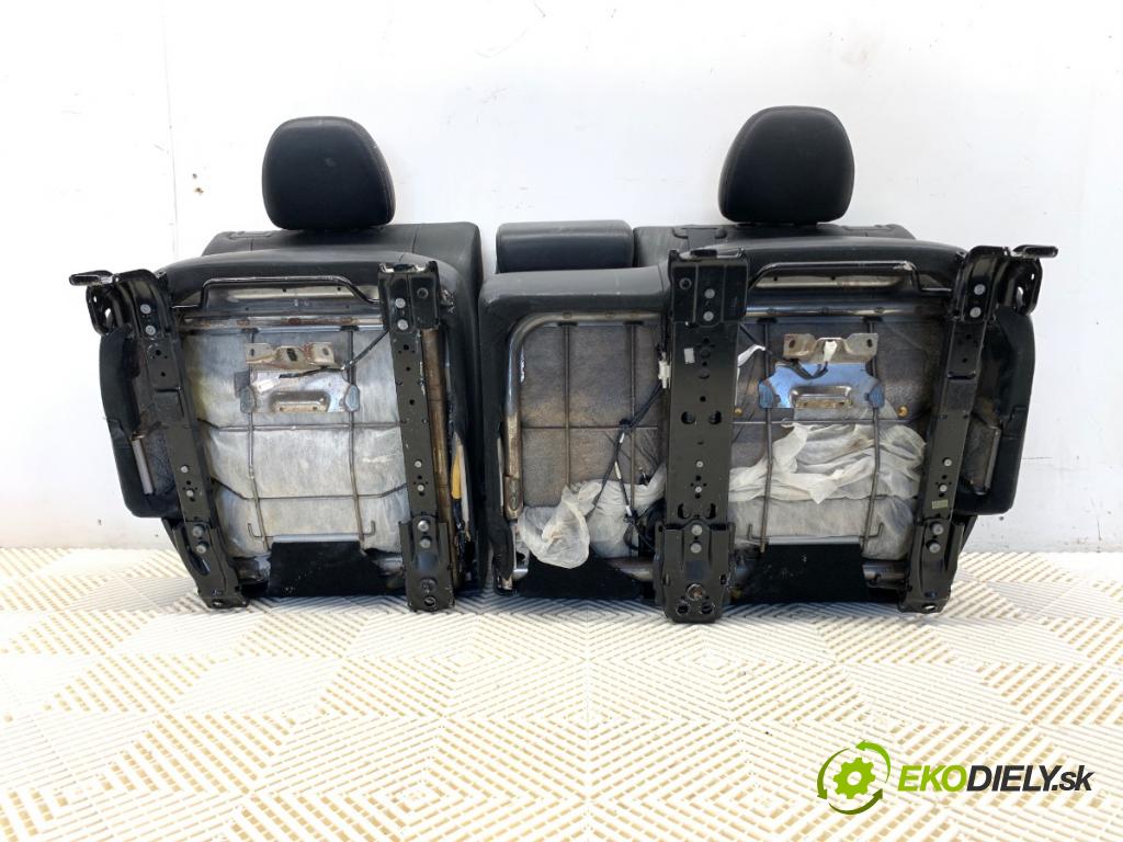 NISSAN X-TRAIL T32 SUV 2015 120 kW 1.6 DIG-T (T32) 1618 Sedadlo druhý rad