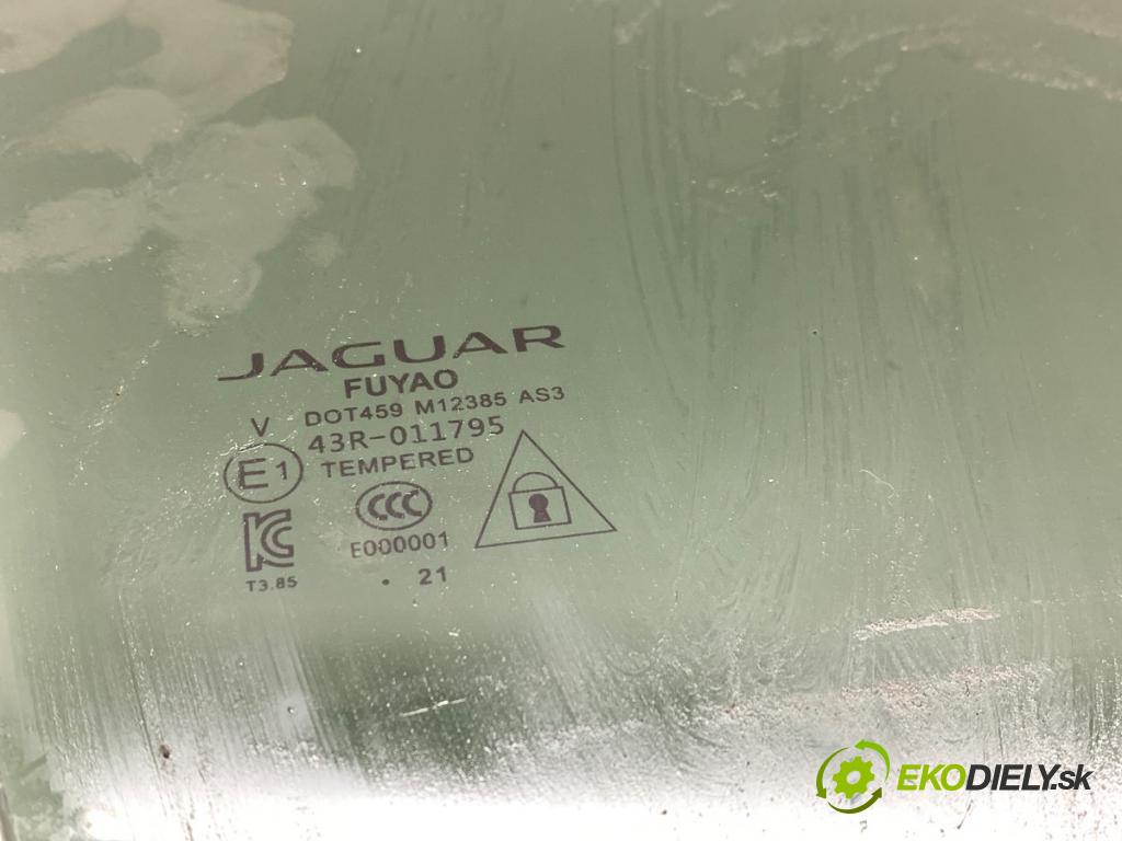 JAGUAR I-PACE --- 2024 --- --- --- Okno Dvere pravy zad