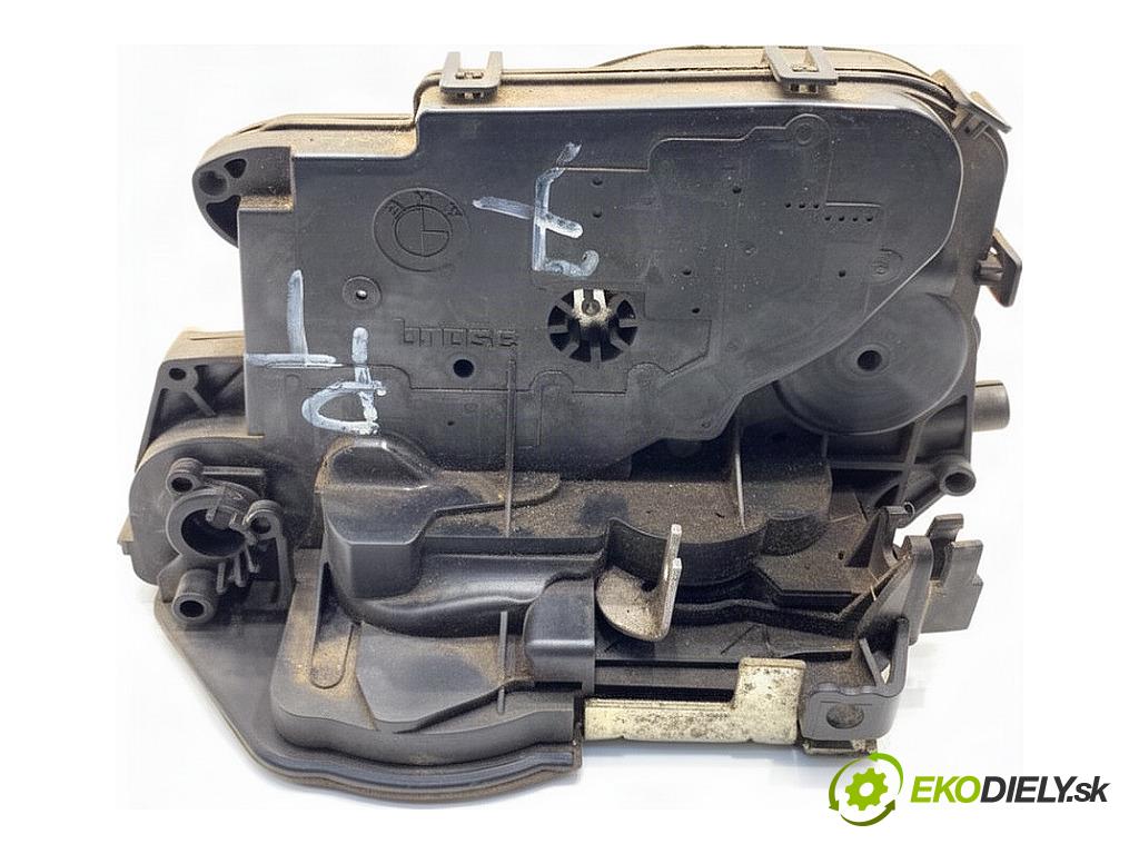 BMW E90 sedan 2006 120 kW 320 d 1995 zámok dveře pravý zadní část 4389476