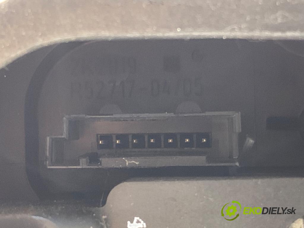 BMW E90 sedan 2006 120 kW 320 d 1995 zámok Dvere pravy predný 4389474